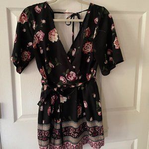 Floral Romper - Size M
